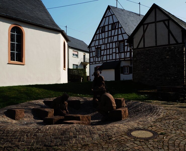Goldbrunnen in Andel