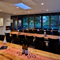 Innenansicht der Vinothek Brixius