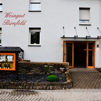 Eingangsbereich der Vinothek Birnfeld