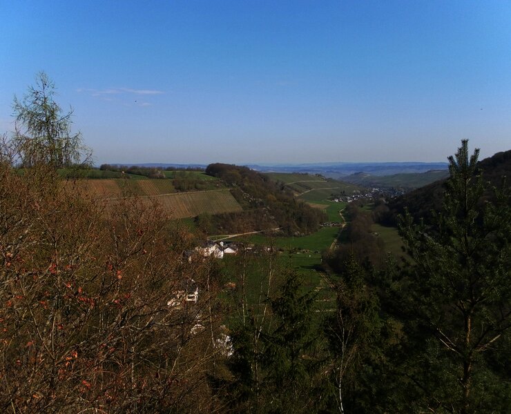 Blick von der "Kanzel" auf Burgen