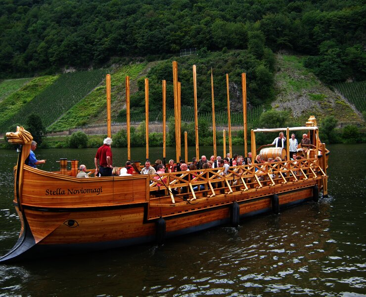 Römerweinschiff auf der Mosel