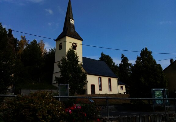 Evangeliche Kirche in Burgen