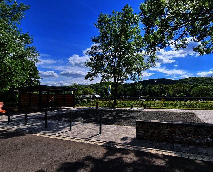 Mehrgenerationenpaltz mit Bouleplatz