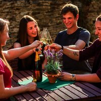 Wein genießen - Weingut Konstantinhöhe