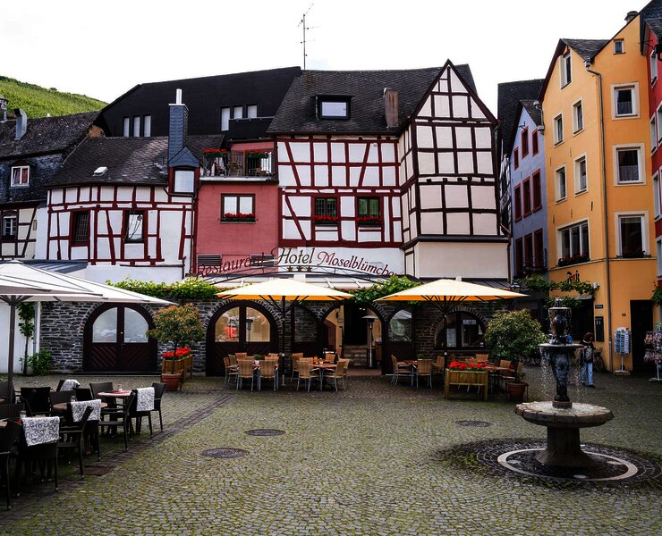 Terrasse am Karlsbader Platz