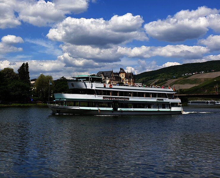 Schifffahrt auf der Mosel