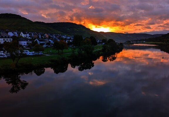 Abenddämmerung an der Mosel