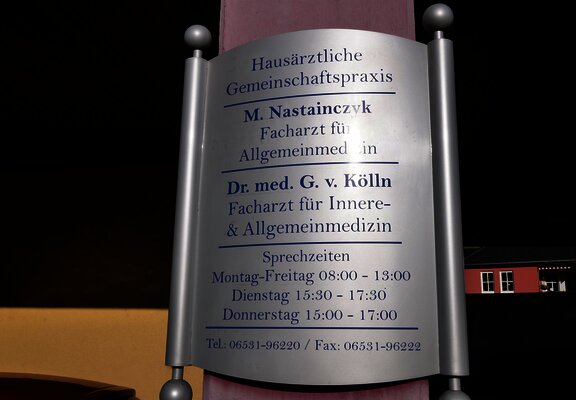 Gemeinschaftspraxis Schild