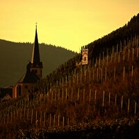 Sonnenuhr bei Dämmerung