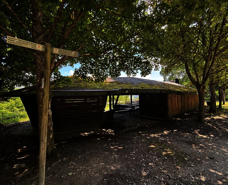 Andeler Schutzhütte Rückansicht