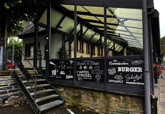 öffentliche Toiletten Zugang Moselparkplatz