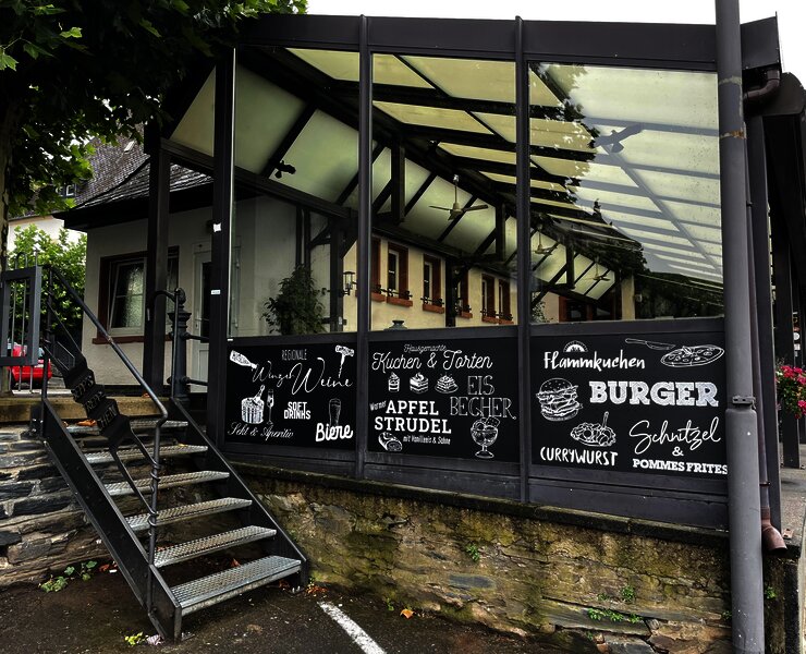 öffentliche Toiletten Zugang Moselparkplatz