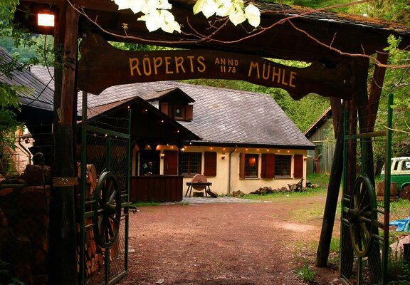 Toreingang zu unserer Röpertsmühle