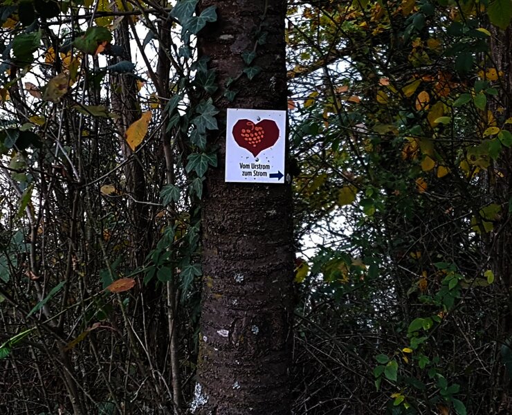 Beschilderung entlang der Strecke