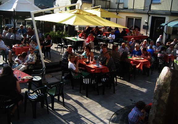 Weinparty im Weingut Quint