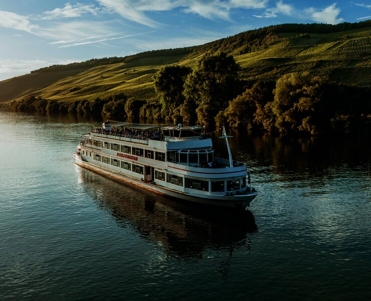 Schiff auf der Mosel