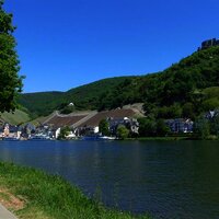 Umgebungsfoto, Mosel mit Radweg