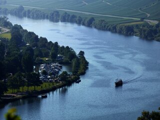 Neumagener Römerweinschiff mit Hafen
