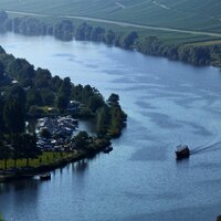 Neumagener Römerweinschiff mit Hafen