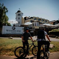 Einkehren im Ufer Restaurant im Hotel Weisser Bär