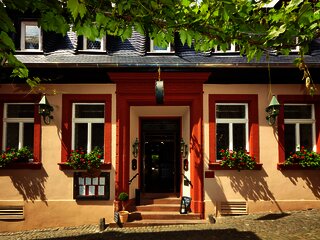 Hotel-Restaurant Doctor Weinstuben