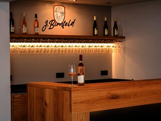 Weinprobe in der Vinothek Weingut Birnfeld