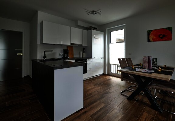 Voll ausgestattete Küche