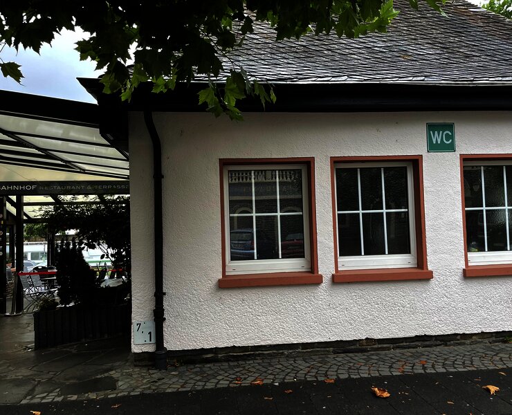 öffentliche Toiletten Zugang Straße