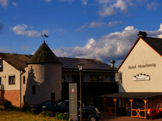Hotel Moselsteig - Hotel, Restaurant, Destillerie