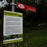 Infotafel entlang des Weges