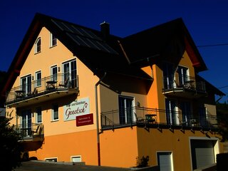Gästehaus Wein- und Gästehaus Genetsch Lieser Mose
