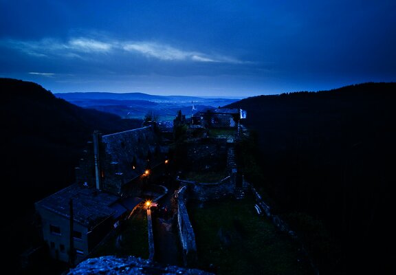 Schloss Veldenz am Abend