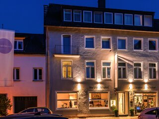 Burgblick_1_print_foehr-knoll