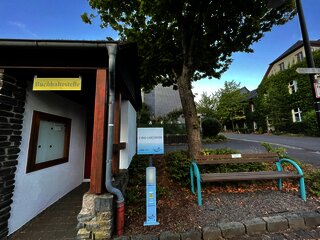 E-Bike Ladestation an der Bushaltestelle