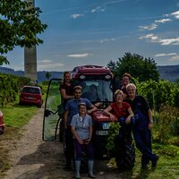 Weingut Rainer Pazen Familie im Weinberg