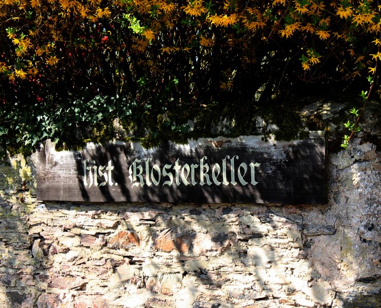 Mosel-Wanderung zwischen zwei Klöstern