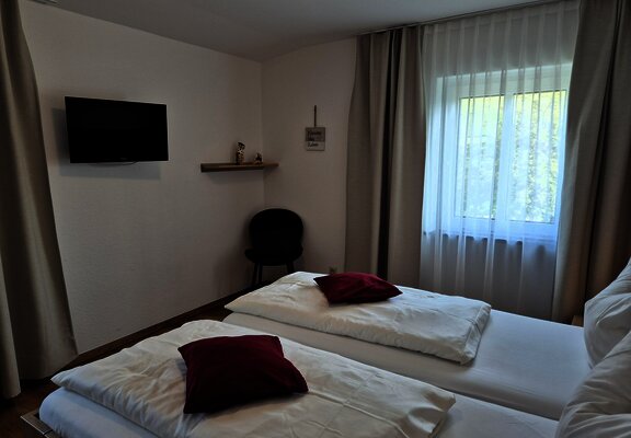 Jedes Schlafzimmer eins hat SAT Tv
