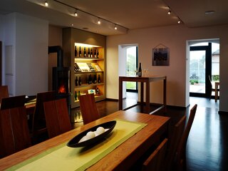 Vinothek des Weinguts Bauer