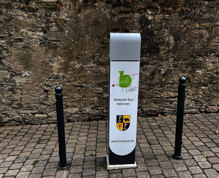 Ladestation Burgstraße frontal