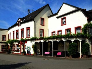 Weinhaus - Terrasse - Restaurant - Hotel Josefshof