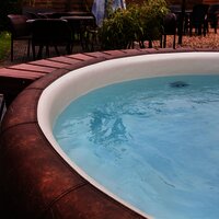 beheizter Aussen-Whirlpool