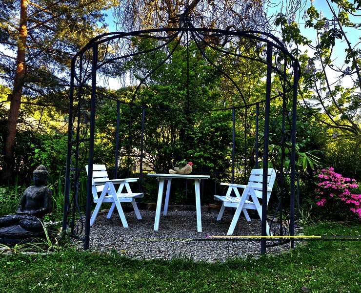 Pavillon am Teich