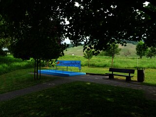 Wassertetbecken in Siebenborn