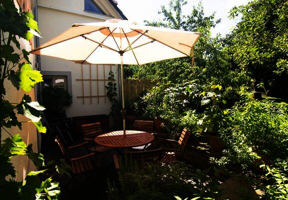 Terrasse + Garten