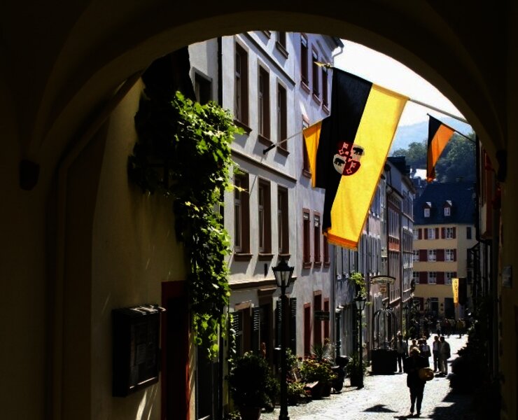 Blick in die Gassen von Bernkastel vom Graacher Tor