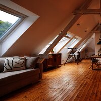 "Das Atelier" mit Blick auf Burg und Mosel