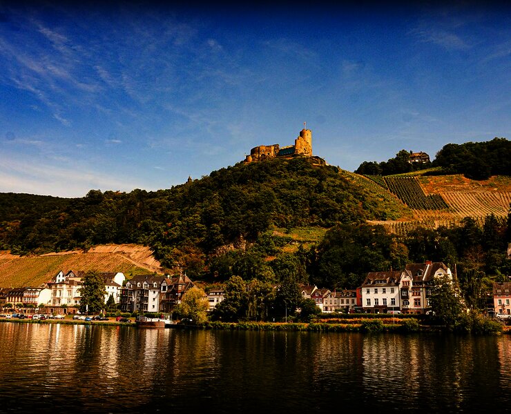 Burg Landshut Moselansicht