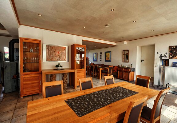 2023-04-14-tonimedia-Steffen-Probierstube-7572_HDR