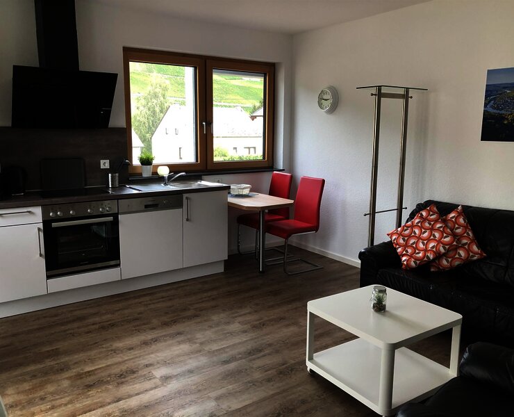 74747879-7574-46E9-A118-DF5AA6BBFFEE