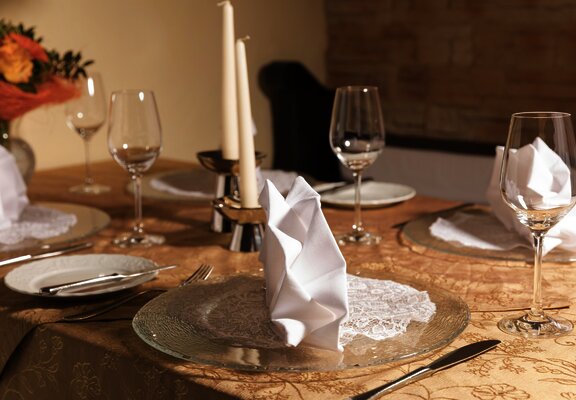 Gedeckter Tisch Rotisserie Royale